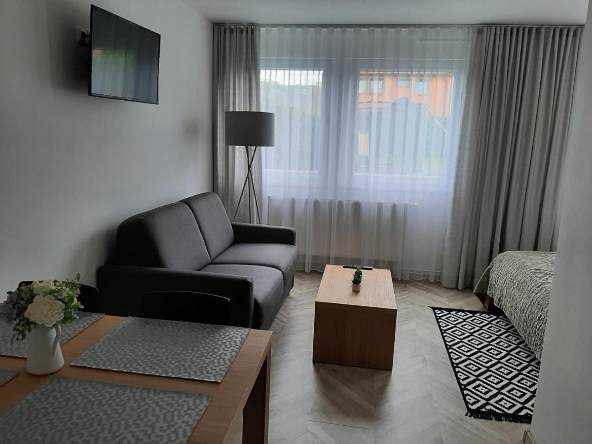 Gray House Apartment